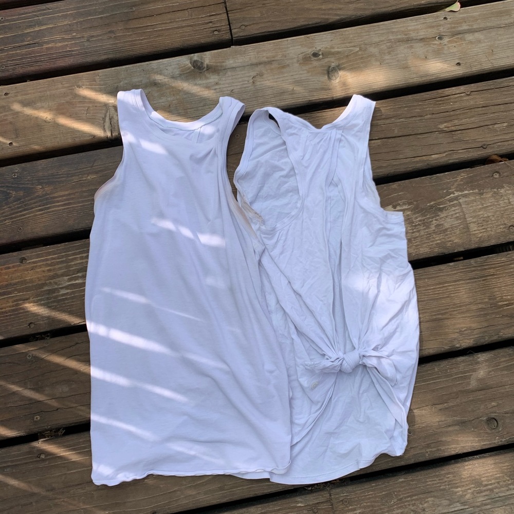 TWO it’s a tie lululemon tank bundle - Picture 2 of 4